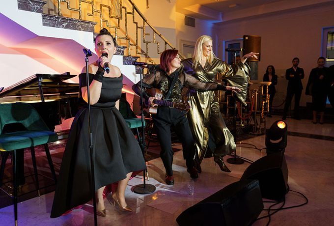 MOZAIK KULTURE 2024. 23. novembar Svečano otvaranje REZIDENCIJALNE KOLEKCIJE ANTIKVITETAKoncert MARIKE LIHTER