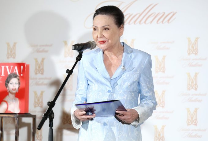 Otvorena izložba modnog nakita DIVA!